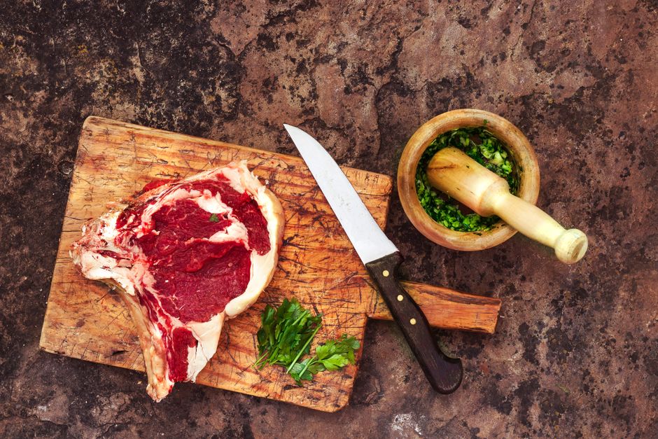 Couteau de cuisine boucher, d&eacute;sosseur & hachoir